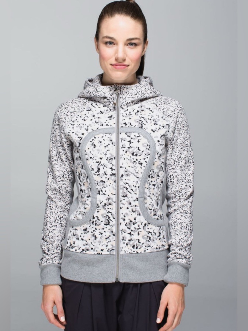 Lululemon Scuba Hoodie II Size 6.